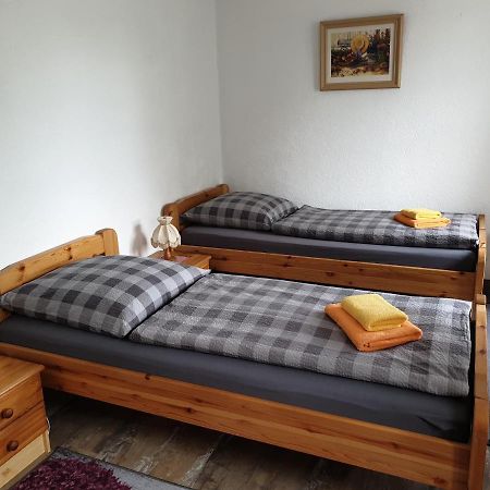Kottmarschenke - Gaestezimmer Und Ferienwohnung Am Kottmar Exterior photo