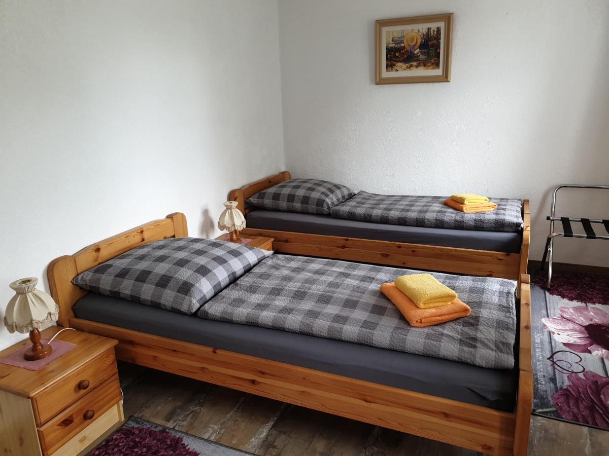 Kottmarschenke - Gaestezimmer Und Ferienwohnung Am Kottmar Exterior photo