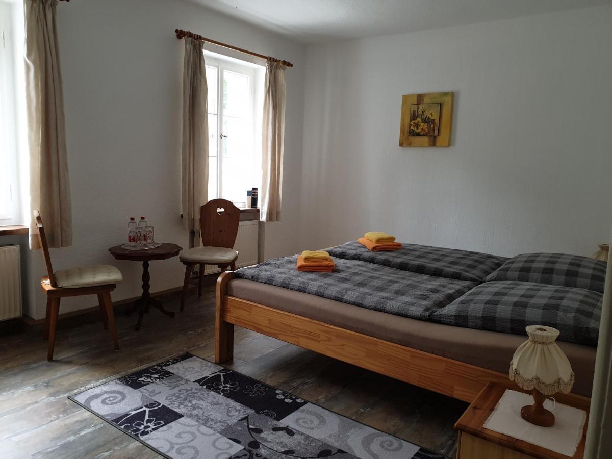 Kottmarschenke - Gaestezimmer Und Ferienwohnung Am Kottmar Exterior photo